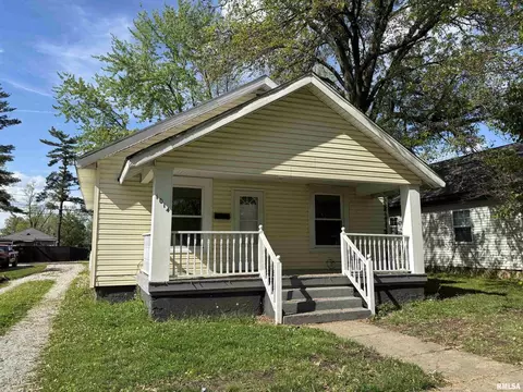 1014 E Broadway St, Centralia, IL 62801 photo 23