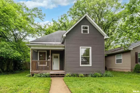 2016 Division St, Murphysboro, IL 62966