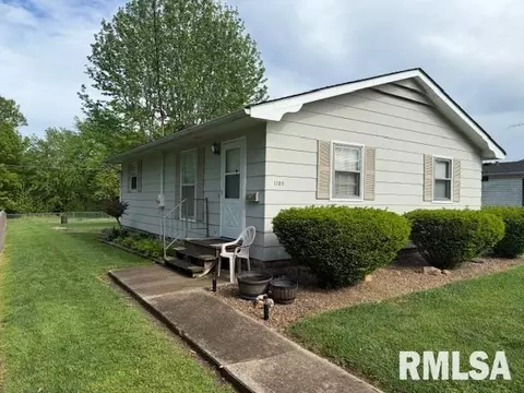 1109 Gent Ave, Johnston City, IL 62951