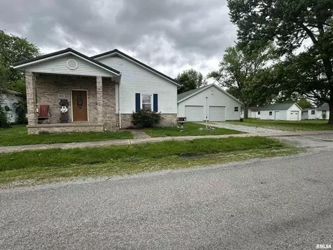 408 E Kaskaskia St, Pinckneyville, IL 62274