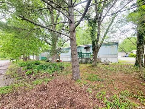 57 Acorn Ln, Carbondale, IL 62902