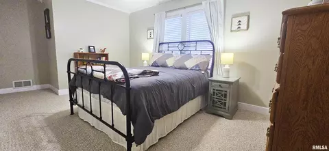 401 E 5th St, Mount Carmel, IL 62863 photo 11
