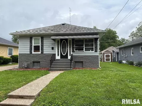 312 N Commercial St, Benton, IL 62812