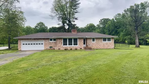 112 Prairie Rd, Carterville, IL 62918