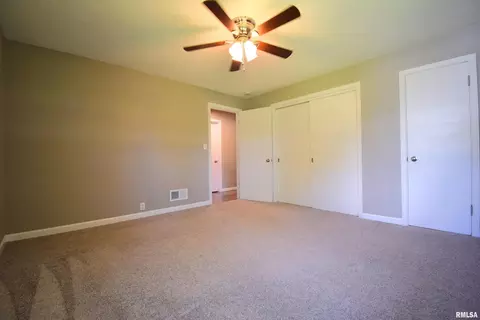 15841 E Fairfield Rd, Mount Vernon, IL 62864 photo 15