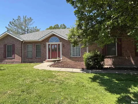 212 Orange St, Anna, IL 62906