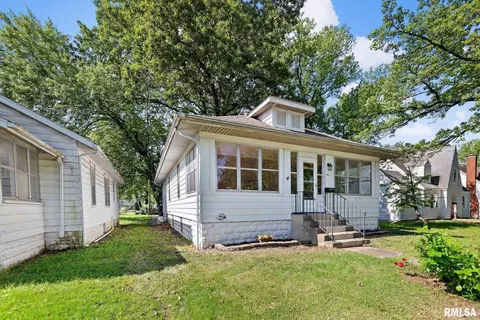 515 E Calumet St, Centralia, IL 62801 photo 2