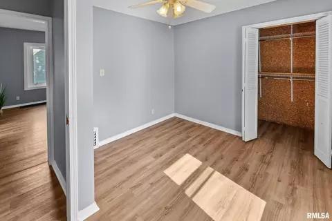 515 E Calumet St, Centralia, IL 62801 photo 22