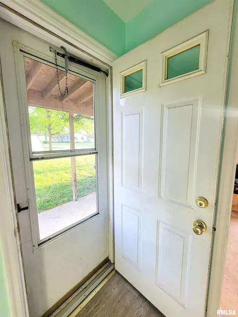 225 Hickory St, Flora, IL 62839 photo 29