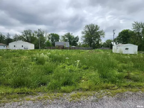 64 S 2nd St, Ashley, IL 62808 photo 3