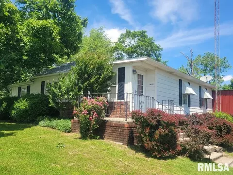 14690 State Route 142 Hwy, Mcleansboro, IL 62859