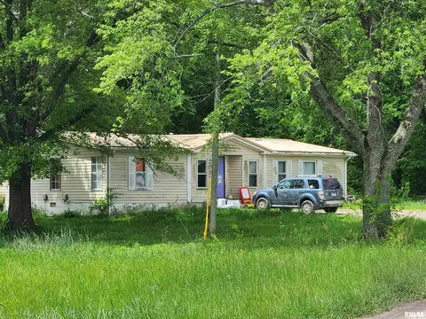 26994 Vermont Rd, Ashley, IL 62808