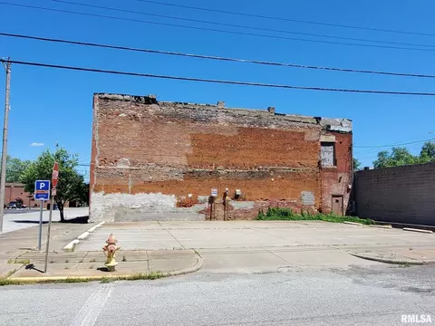 000 Chestnut St, Murphysboro, IL 62966