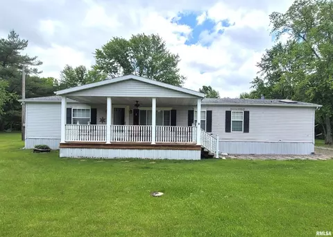 3614 S Hotze Rd, Salem, IL 62881