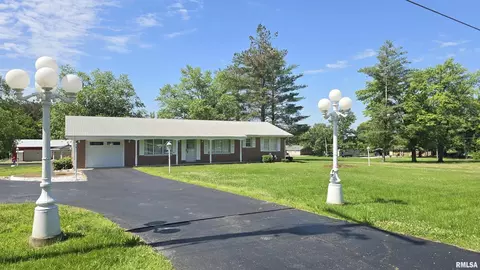 2110 Raleigh Rd, Eldorado, IL 62930