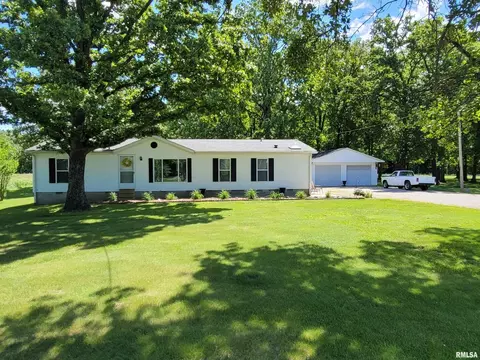 7884 Brimberry Rd, Alma, IL 62807
