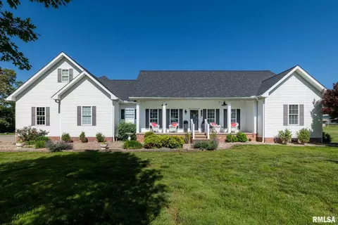 178 Bixler Rd, Eldorado, IL 62930