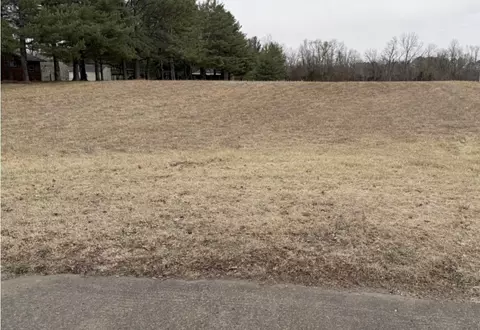 2019 W Main St, Salem, IL 62881