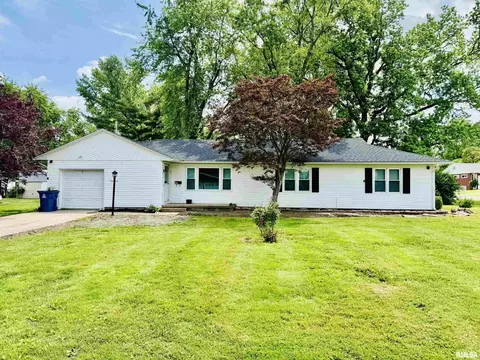 535 Davis Ave, Centralia, IL 62801