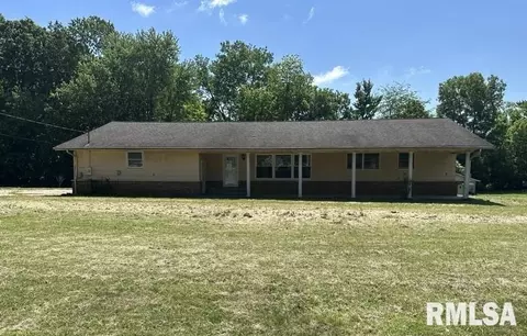 1308 E 7th St, West Frankfort, IL 62896