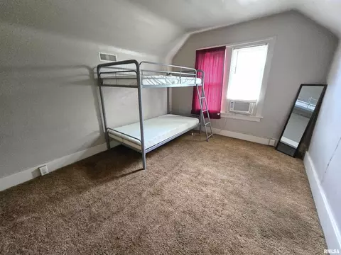 Bedroom - 1201 E Noleman St, Centralia, IL 62801 photo 5 of 7
