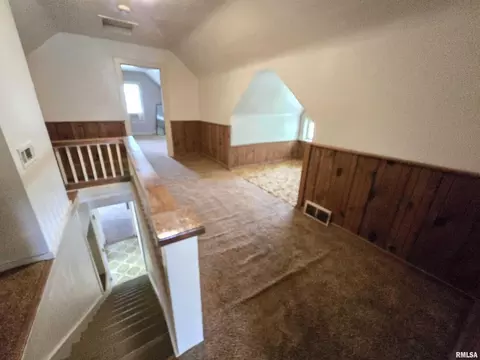 Entry Way - 1201 E Noleman St, Centralia, IL 62801 photo 5 of 6