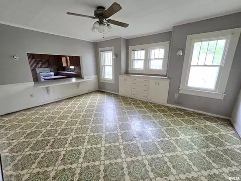 Living - 1201 E Noleman St, Centralia, IL 62801 photo 1 of 1