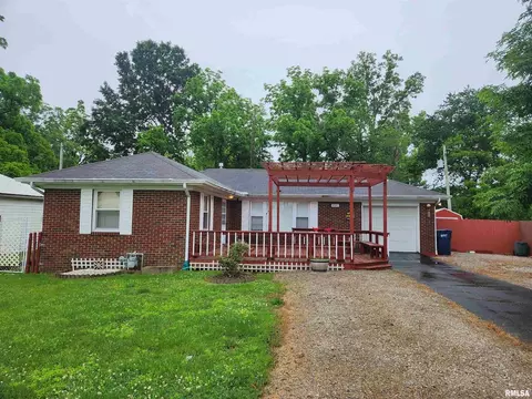 605 Pace Ave, Mount Vernon, IL 62864