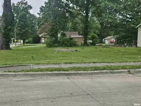 0000 S Duquoin St #PO BO, Benton, IL 62812