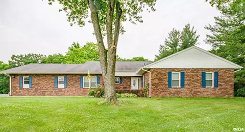 3419 Hotze Rd, Salem, IL 62881