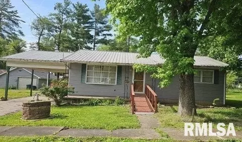 211 E Lincoln St, Galatia, IL 62935