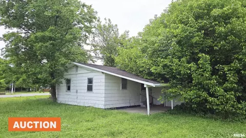 101 Diamond St, Mound City, IL 62963