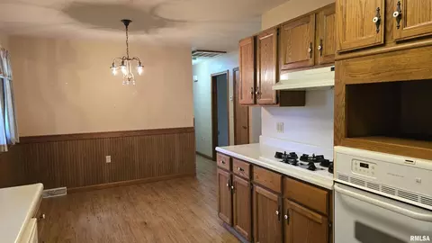 400 Old Broughton Rd, Eldorado, IL 62930 photo 15