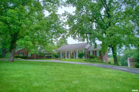 55 View Valley Dr, Carbondale, IL 62903