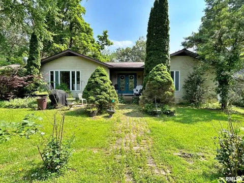 27 Grasty Rd, Golconda, IL 62938