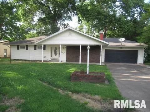 1117 E Ash St, Herrin, IL 62948 photo 2
