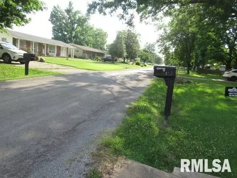 1117 E Ash St, Herrin, IL 62948 photo 23