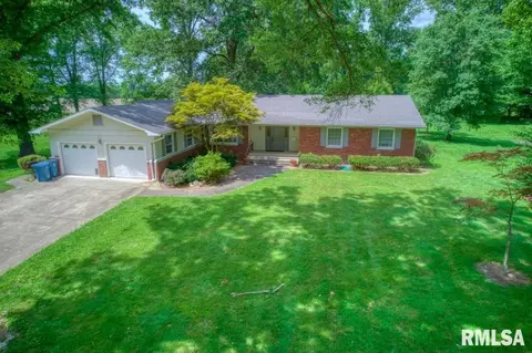 807 W Market St, Christopher, IL 62822 photo 42