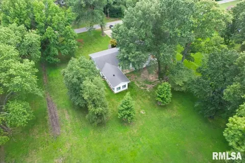 807 W Market St, Christopher, IL 62822 photo 51