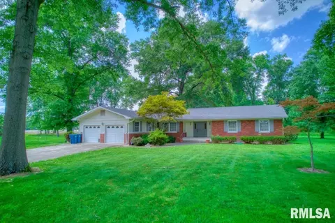 807 W Market St, Christopher, IL 62822 photo 47