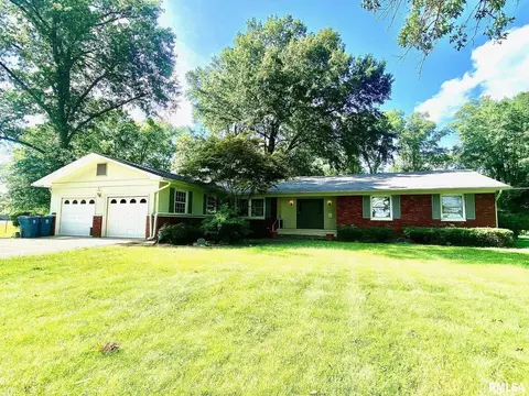 807 W Market St, Christopher, IL 62822 photo 37