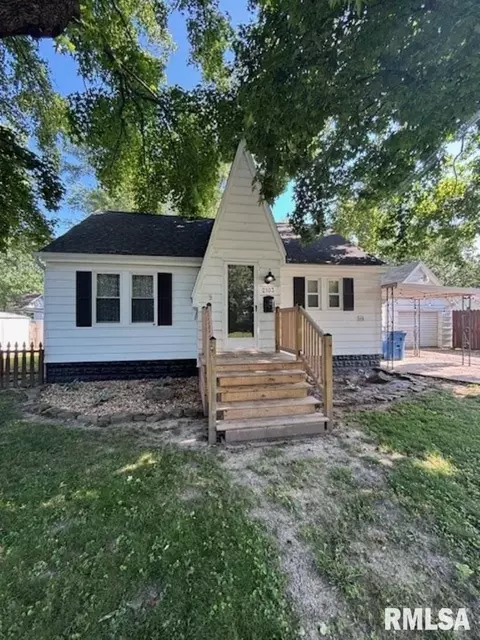 2103 Forest St, Mount Vernon, IL 62864