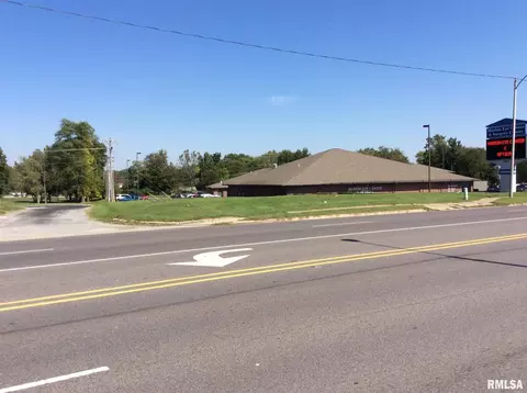 2906 Broadway, Mount Vernon, IL 62864