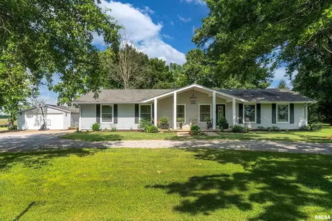 1801 Old Creal Springs Rd, Marion, IL 62959