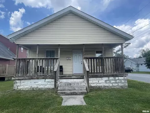 602 S Logan St, Carbondale, IL 62901