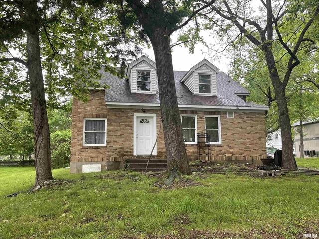 906 S Elizabeth St, Carbondale, IL 62901