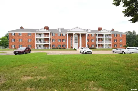 3500 Victoria Ave #201, Mount Vernon, IL 62864