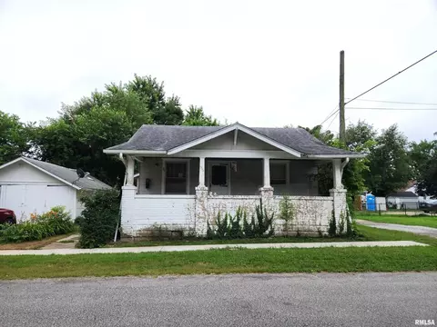 1809 Cherry St, Mount Vernon, IL 62864