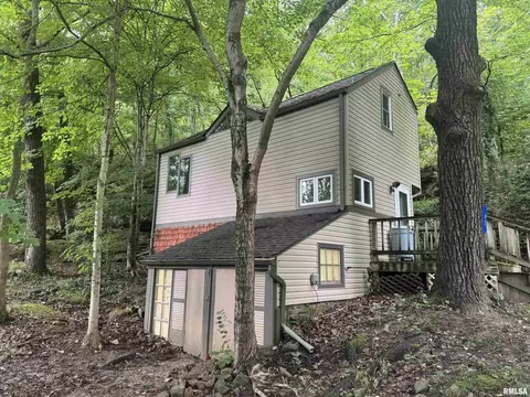 19 Lucky Duck Dr, Makanda, IL 62958