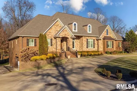 6535 Saint Andrews Dr, Paducah, KY 42001